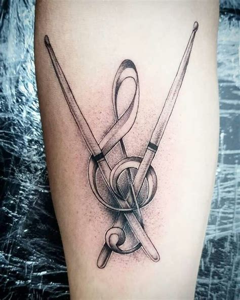 Treble clef tattoo. Tattoo for a drummer. | Tatuaggi musica, Idee per ...