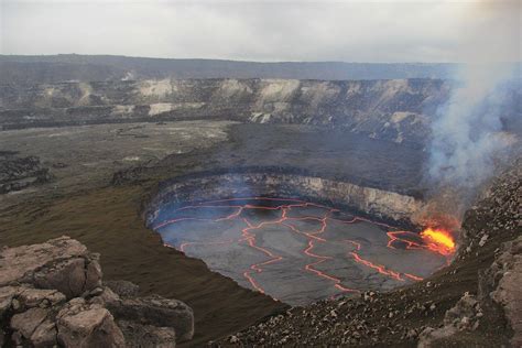 New video about Kīlauea Volcano with behind-the-scenes imagery from USGS Hawaiian Volcano ...