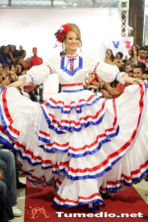 Typical folkloric dress from D.R. - Beautiful! | Disney princess ...