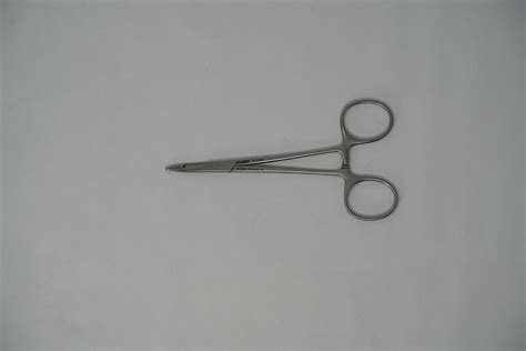 Surgical Tweezers (Small) – MNML Aesthetics