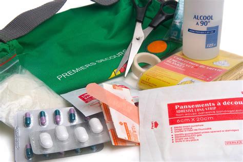 First-aid kits: Stock supplies that can save lives - Mayo Clinic News Network