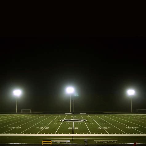 Football Field At Night - 1024x1024 Wallpaper - teahub.io