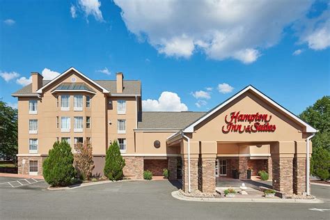 HAMPTON INN AND SUITES CHAPEL HILL / DURHAM AREA $95 ($̶1̶3̶1̶ ...