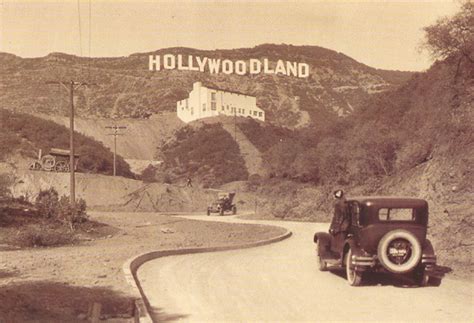 The History and Making of the Hollywoodland Sign in Hollywood California