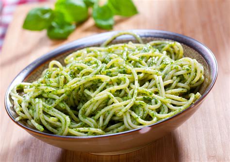 Spinach Pesto Sauce With Spaghetti Recipe