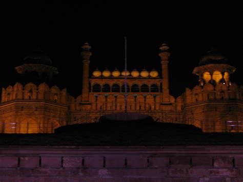 OurTravelPics.com :: Travel photos :: Series delhi :: Photo 84 :: Upper part of the Lahori Gate ...