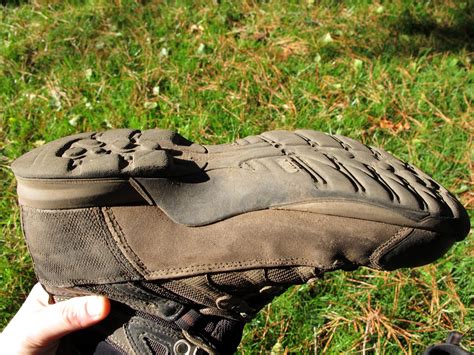 Women's Travel: When to Replace Old Hiking Boots