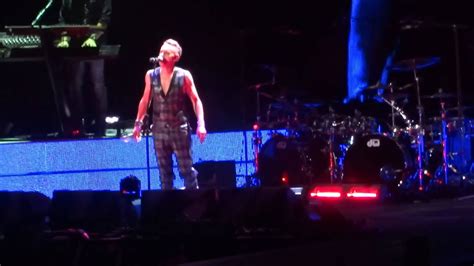 HD - Depeche Mode - Live In Los Angeles,CA 10/02/13 FULL CONCERT - YouTube