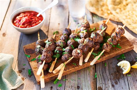 Beef kofte with spiced tomato sauce | Tesco Real Food