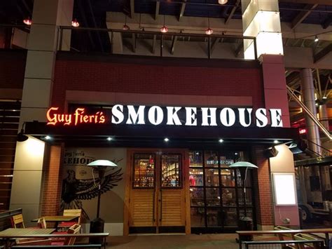 GUY FIERI'S SMOKEHOUSE, Louisville - Central Business District - Menu, Prices & Restaurant ...