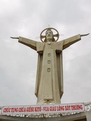 Vietnamese Jesus Statue: Climbing the Christ of Vung Tau