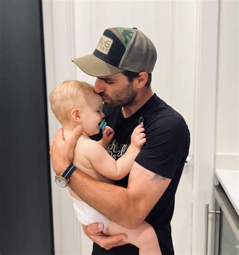 ‘America’s Got Talent’ Singer Mitch Rossell Shares “Son” for Father Killed in Freak Accident ...