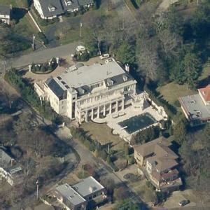 Paul Castellano's House in Staten Island, NY - Virtual Globetrotting