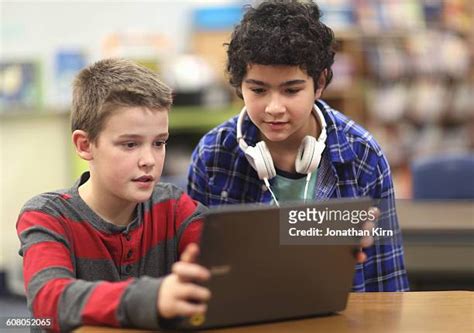 385 Fourth Grade Classroom Stock Photos, High-Res Pictures, and Images ...