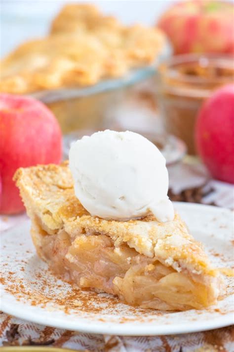 Vegan Apple Pie (sweet & spiced) - plant.well