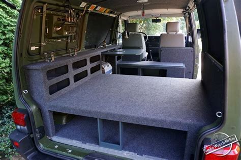 Rear View of the Cabinets and Bed Platform with Storage inside the Campervan | Camping ausbau ...