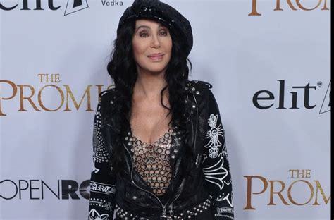 Cher performs 'Believe,' picks up Icon Award at Billboard Music ceremony - UPI.com