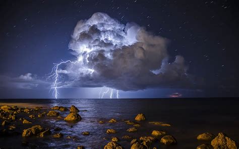 1920x1080px, 1080P free download | Rain & Lightning Storm over the Sea, Sea, rain, Sky, Clouds ...