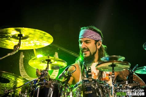 LIQUID TENSION EXPERIMENT: Mike Portnoy pubblica il drum cam video di "The Passage Of Time"