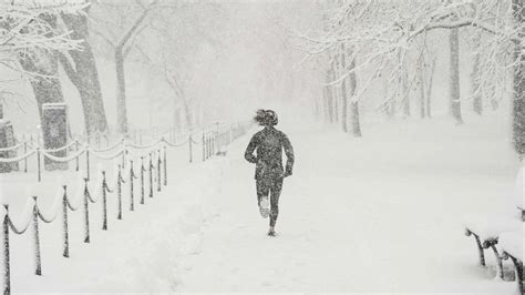 Winter storm hits East Coast, brings major snowfall to Mid-Atlantic and the Southeast - ABC News