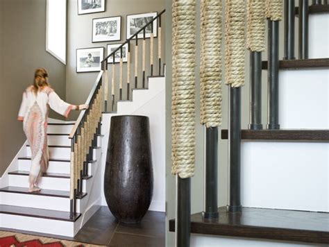 31 Gorgeous Floor Vase Ideas For A Stylish Modern Home