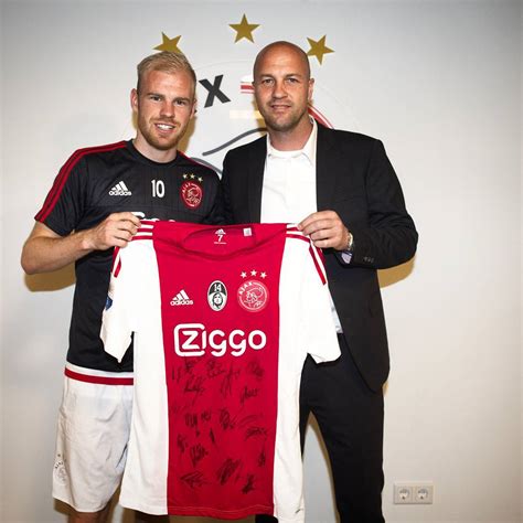 Ajax Honors Johan Cruyff With Special Kit - Footy Headlines