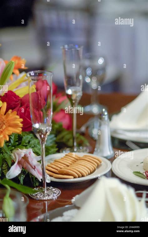 wedding wine glasses - wedding toast Stock Photo - Alamy