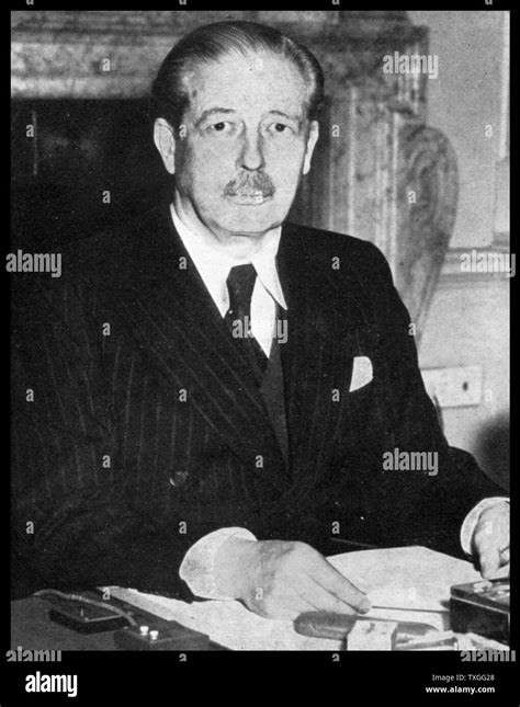 Harold macmillan prime minister Black and White Stock Photos & Images - Alamy