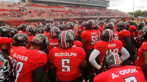 Austin Peay State University Football duels Mississippi Valley State in Saturday showdown at ...