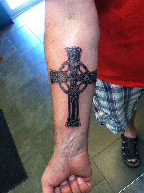 50 Beautiful Cross Tattoos To Showcase Your Faith | Inspirationfeed