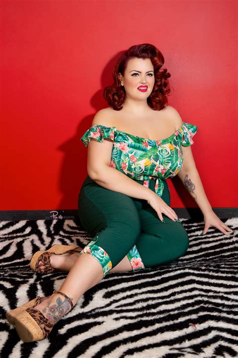 Fuller Figure Fuller Bust | Plus Size Model | The Pinup Academy