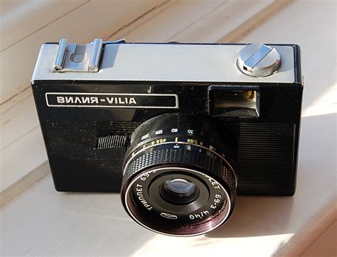 BelOMO Vilia Review : Black in the USSR - Canny Cameras