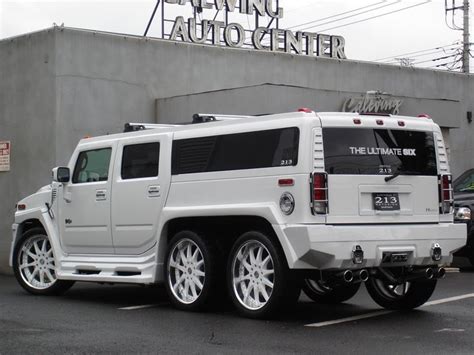 Dubai cars: Hummer Six Weels H2 Outside Dubai dessert