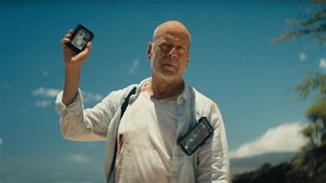 ‘Paradise City’ Review: John Travolta and Bruce Willis Reunite - The New York Times