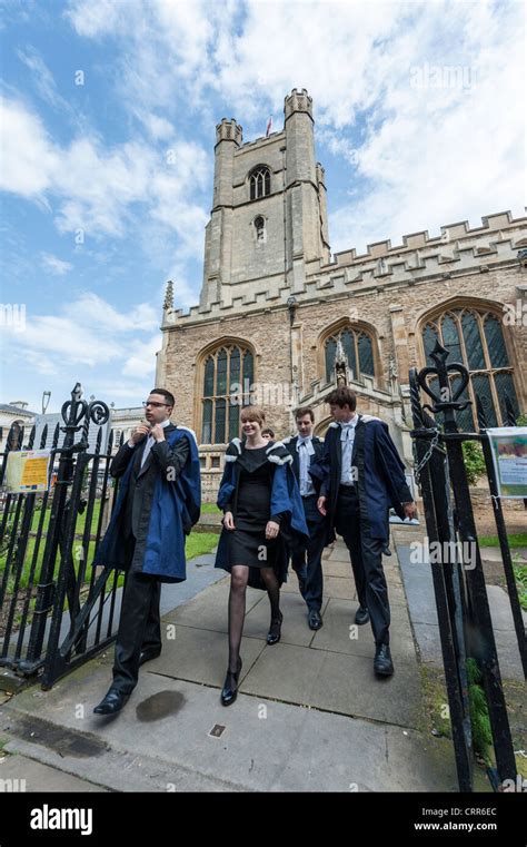 Cambridge university students hi-res stock photography and images - Alamy