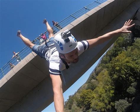 Bridge bungee jumping in Melgaço | OutdoorTrip