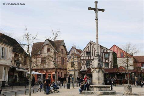 These Are the Best Small Towns Near Paris that You Cannot Miss! | World ...