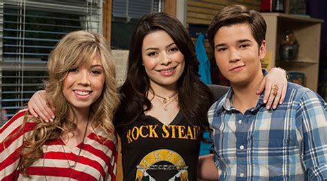 Why Did 'iCarly' End: Nickelodeon Show and Cast Explained