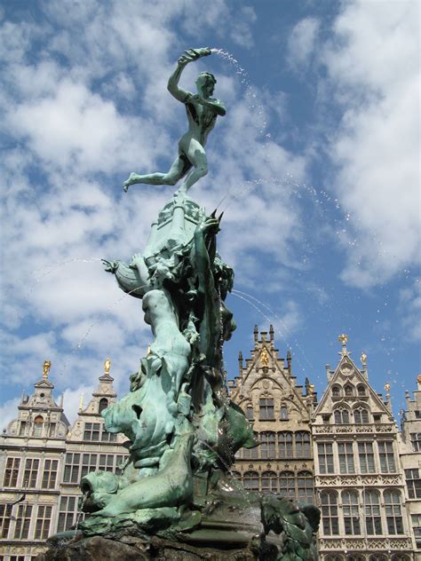 File:Antwerpen-Brabo.JPG - Wikimedia Commons