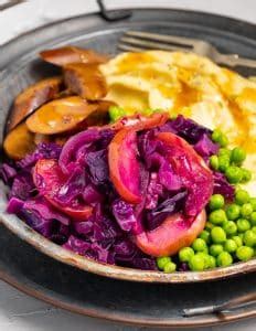 Red Cabbage with Apples - A Virtual Vegan