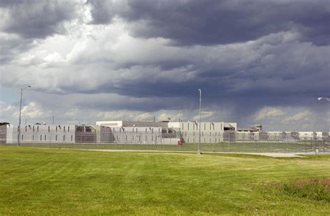 Reassigned Lincoln Correctional Center warden leaves prison system