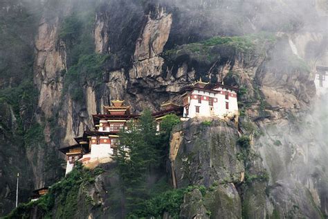 Monasteries in Bhutan - Finding Solace in the Divine monasteries