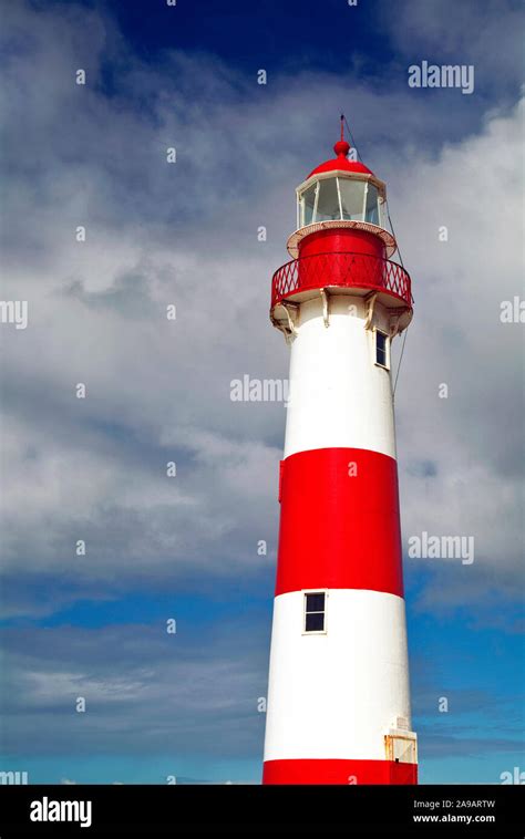 Itapuã Lighthouse, Itapuã Beach, Salvador, Bahia, Brazil Stock Photo - Alamy