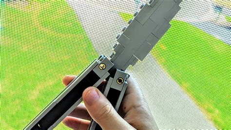 Lego butterfly knife tutorial - YouTube