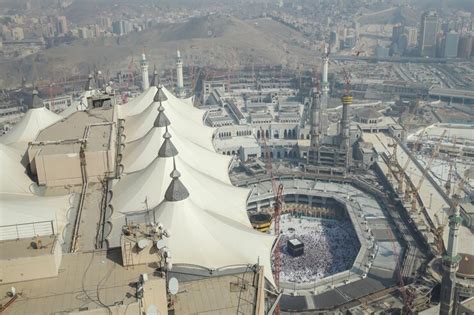 Premium Photo | Aerial view of the holy kaabah in mecca