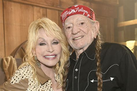 Dolly Parton Has Plans For Willie Nelson’ 90th Birthday | WKKY Country ...