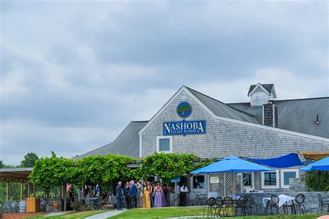 Nashoba Valley Winery Wedding Photography with Brittany and Tariq — NH Wedding Photographer ...