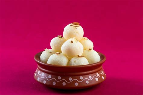 Quintessential Bengali Sweet Dishes To Make At Home | HerZindagi