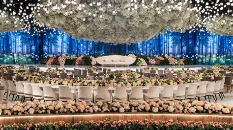 Thousands Of Flowers Used To Decorate This Wedding In Qatar ! - Wedding Checklist Planner