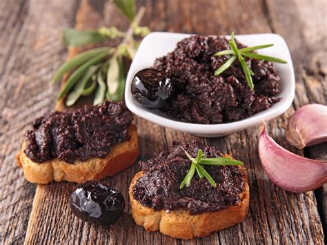 Black Olive Spread with Crostini Recipe and Nutrition - Eat This Much